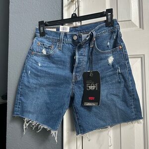 Levi’s NWT 501 Shorts High Rise Mid Length Button Fly Women’s Sz 25 Raw Hem